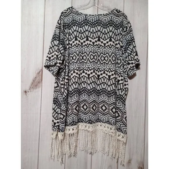 Catherines Shirt‎ Ladies 3x Petite Black Tan Fringe - Picture 2 of 6